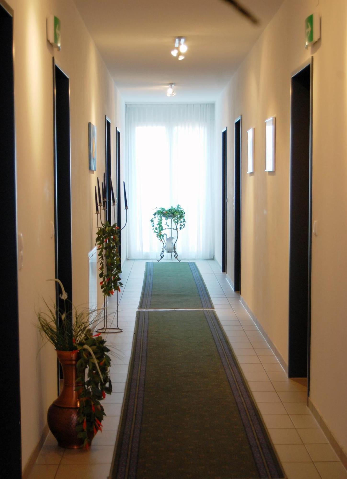 Hotel Cafe Lorenz Hohenems Luaran gambar