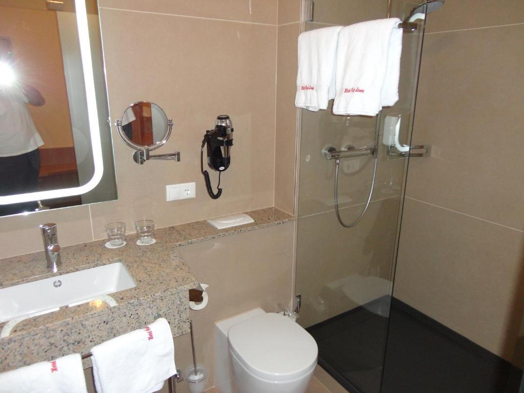 Hotel Cafe Lorenz Hohenems Bilik gambar